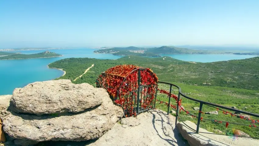 Ayvalık-Cunda ve Şeytan Sofrası Turu