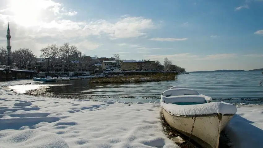 gunubirlik-uludag-kayak-merkezi-golyazi-turu-turu