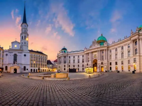 izmir-cikisli-otobuslu-baltik-ve-iskandinavya-turu-14-gece-13-ulke-10-baskent-21-sehir-turu