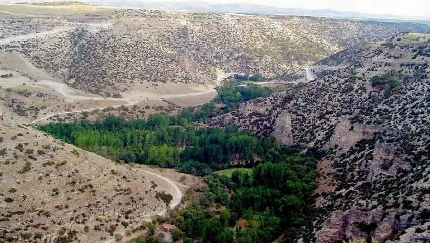 usak-ulubey-kanyonu-ve-kuladokya-turu-kula-evleri-turu