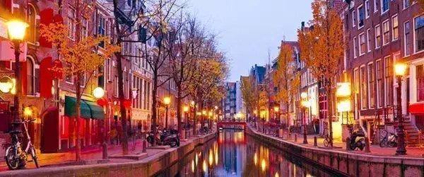 izmirden-direkt-hareketli-gorkemli-amsterdam-renklerin-sehri-sun-express-hava-yollari-4-gece-turu