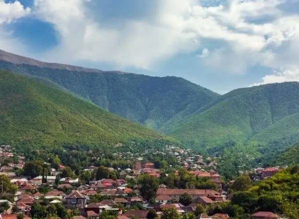 izmir-cikisli-ucakli-azerbaycan-gurcistan-turu-6-gece-turu