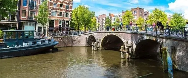 izmirden-direkt-hareketli-gorkemli-amsterdam-renklerin-sehri-sun-express-hava-yollari-4-gece-turu