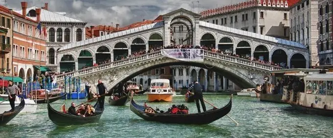 izmirden-direkt-hareket-gorkemli-buyuk-italya-sun-express-hava-yollari-7-gece-turu